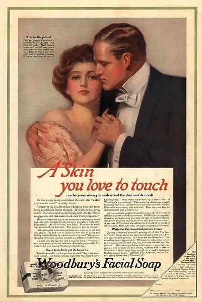 1915 1910s USA woodburyAs facials kissing beauty hugging