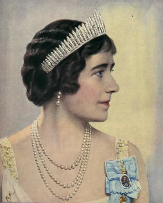 Framed Print : Royalty 1939 1930s UK Queen Elizabeth The Queen Mother tiaras portraits first I Framed Print : Royalty 1939 1930s UK Queen Elizabeth The Queen Mother tiaras portraits first I