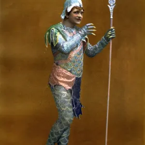 Le Theatre 1900s France humour fancy dress costumes reptiles