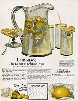 Images Dated 4th March 2005: Sunkist 1920s USA lemons lemonade soft fizzy drinks
